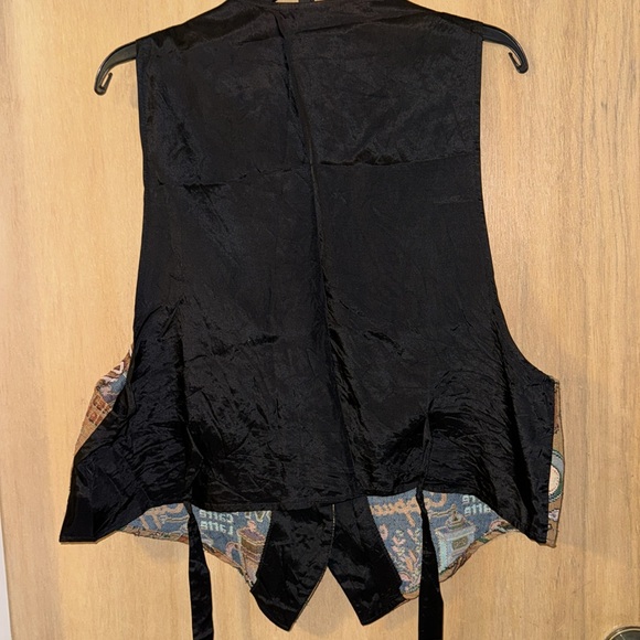 Coffee themed vest! - Picture 4 of 4